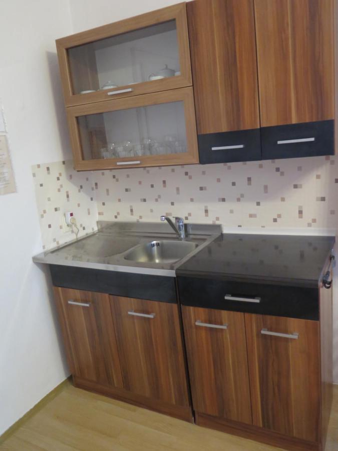Apartman Hrubá Skála Eksteriør billede